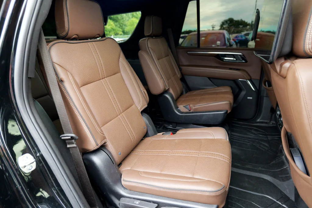 Used 2025 Black Chevrolet High Country image 33