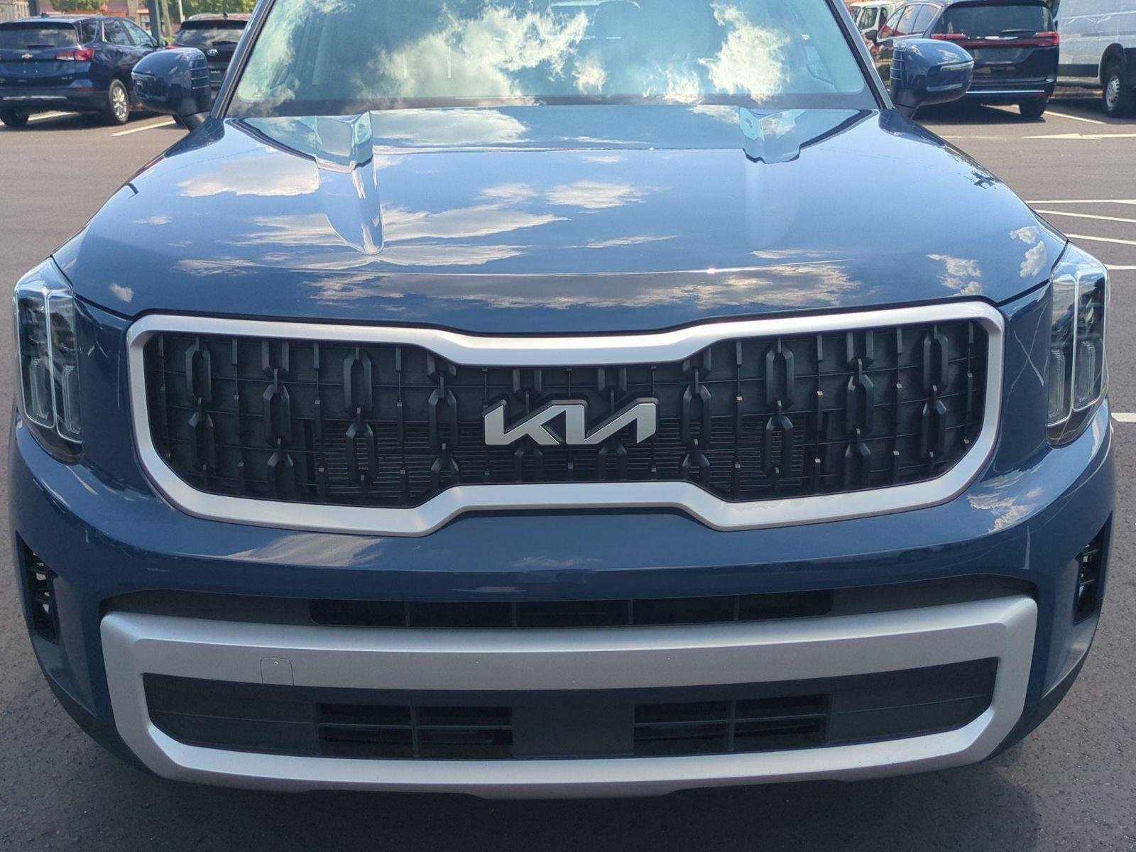 Used 2025 Midnight Lake Blue Kia EX image 14