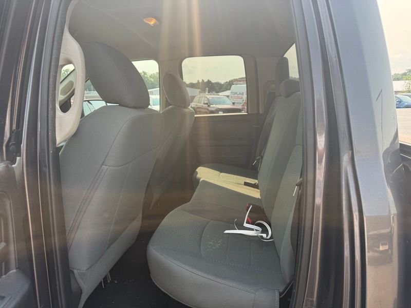 Used 2017 Gray Ram Express image 4