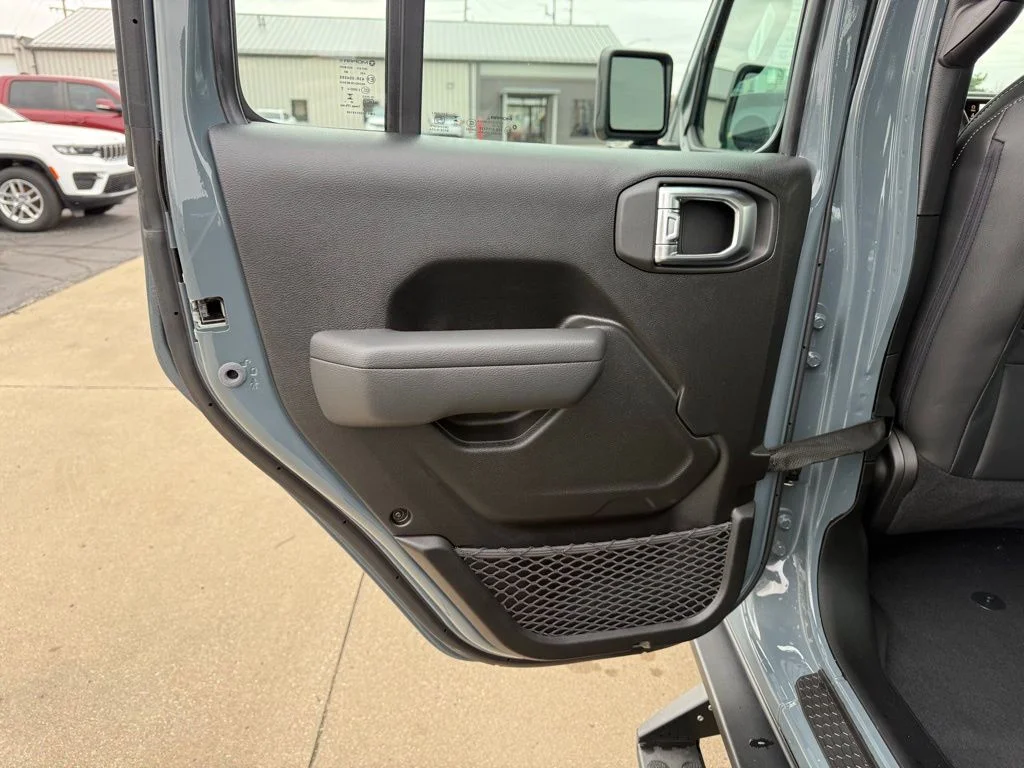 New 2026 Anvil Clear-Coat Exterior Paint Jeep Sport image 20