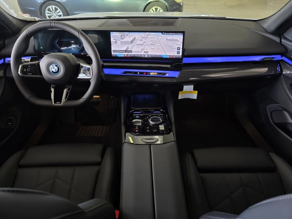 New 2026 White BMW eDrive40 image 8