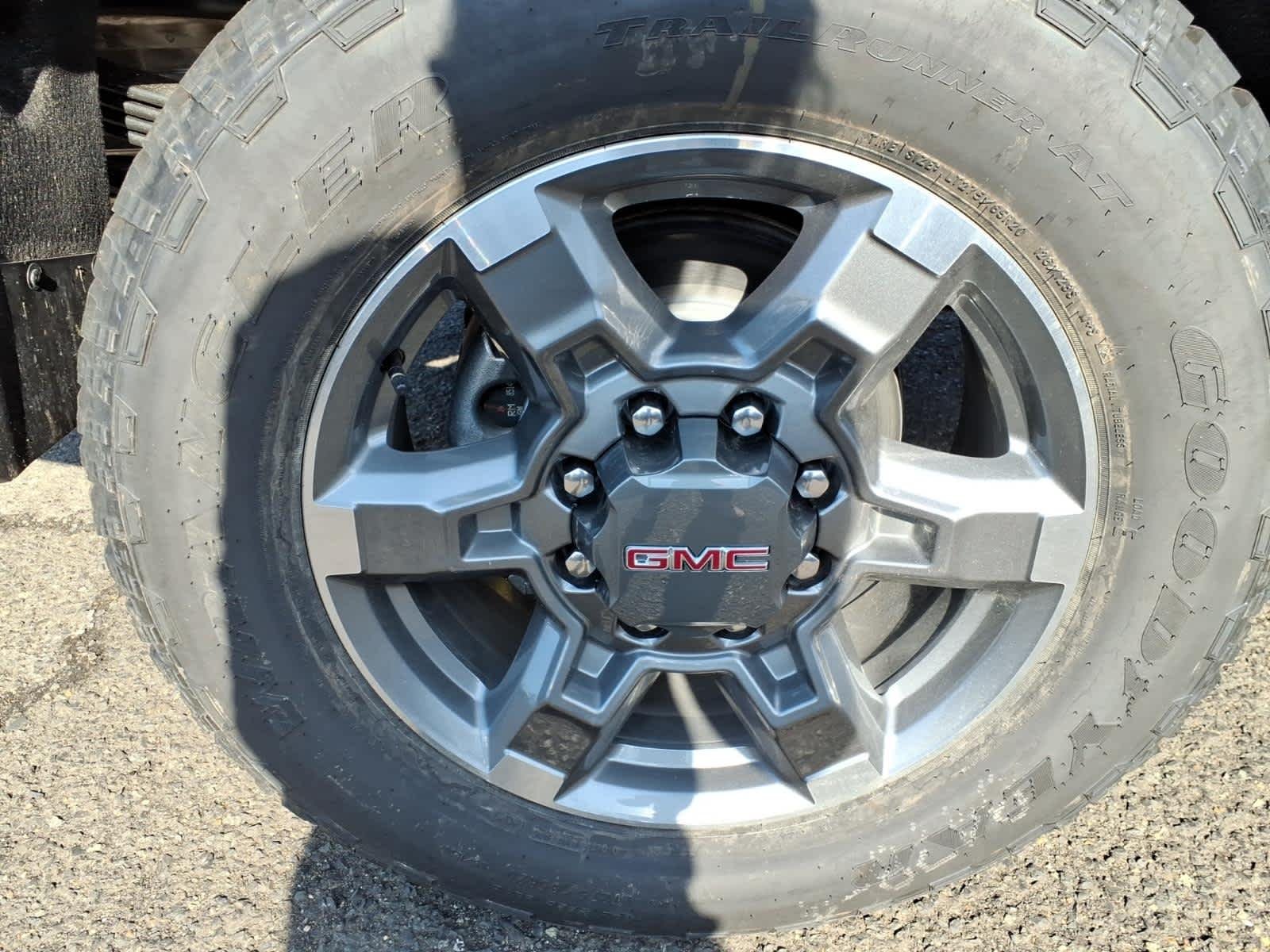 New 2026 Onyx Black GMC SLT image 5