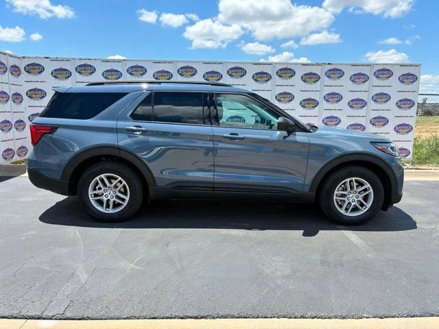 2026 Ford Explorer's photo