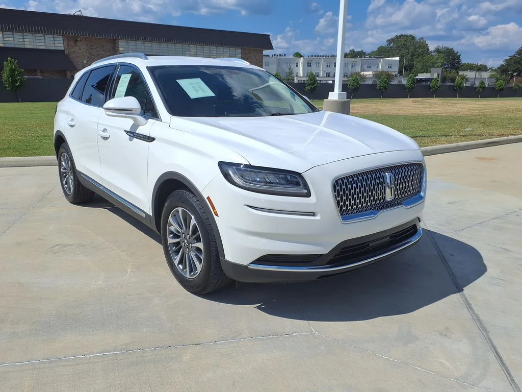 2022 Lincoln Nautilus Standard
