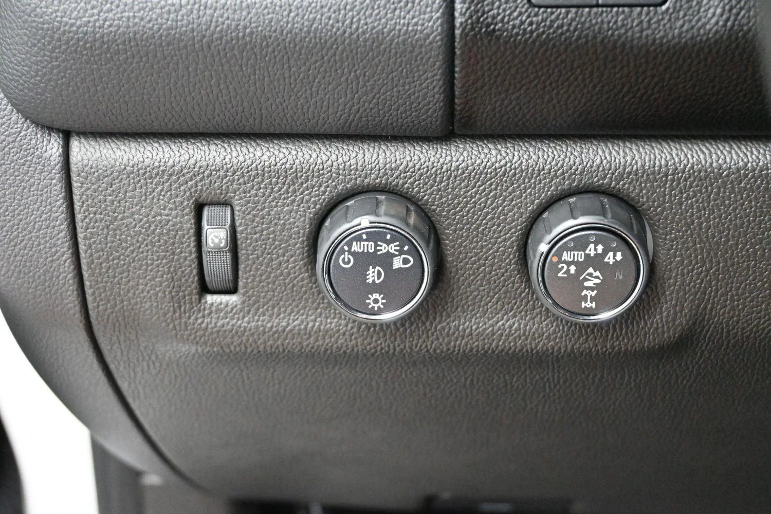 Used 2022 Summit White Chevrolet ZR2 image 24