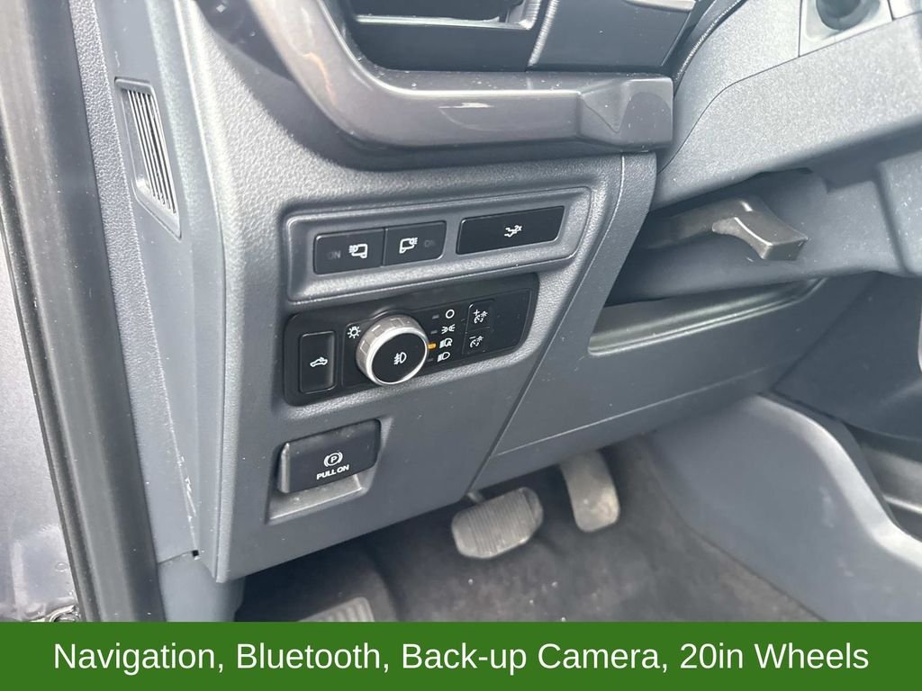 Used 2023 Gray Ford XLT image 20