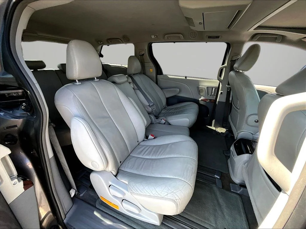 Used 2012 Gray Toyota XLE image 25