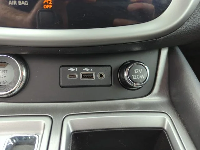 Used 2022 Gray Nissan SL image 41