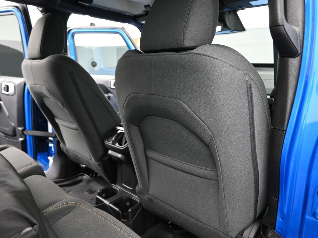New 2026 Hydro Blue Pearlcoat Jeep Sport S image 29