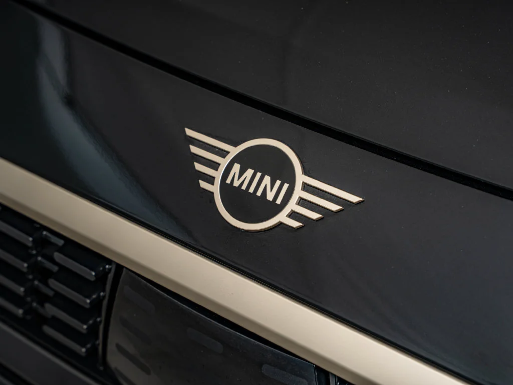 Certified Used 2026 Midnight Black MINI Iconic image 12