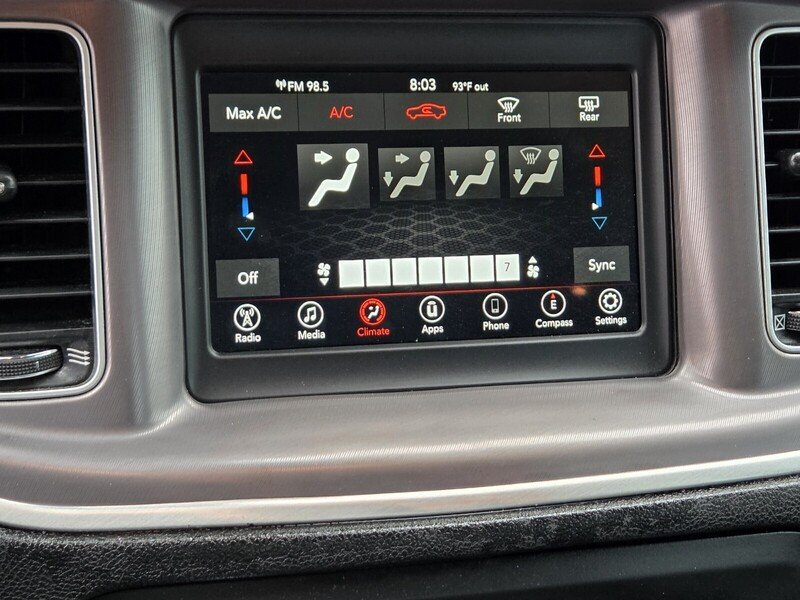 Used 2022 Orange Dodge SXT image 31