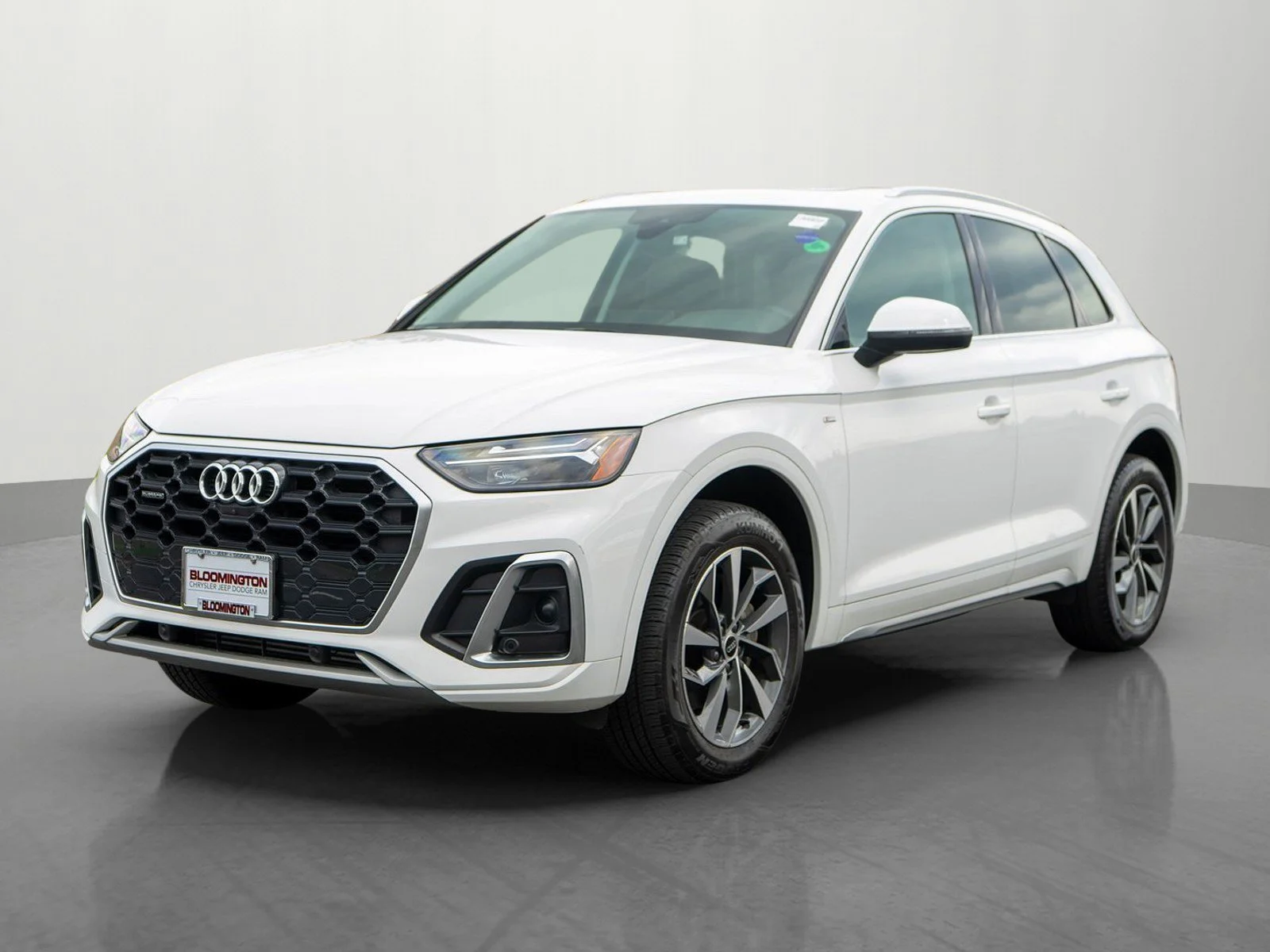 Used 2023 Ibis White Audi 45 S line Premium image 4