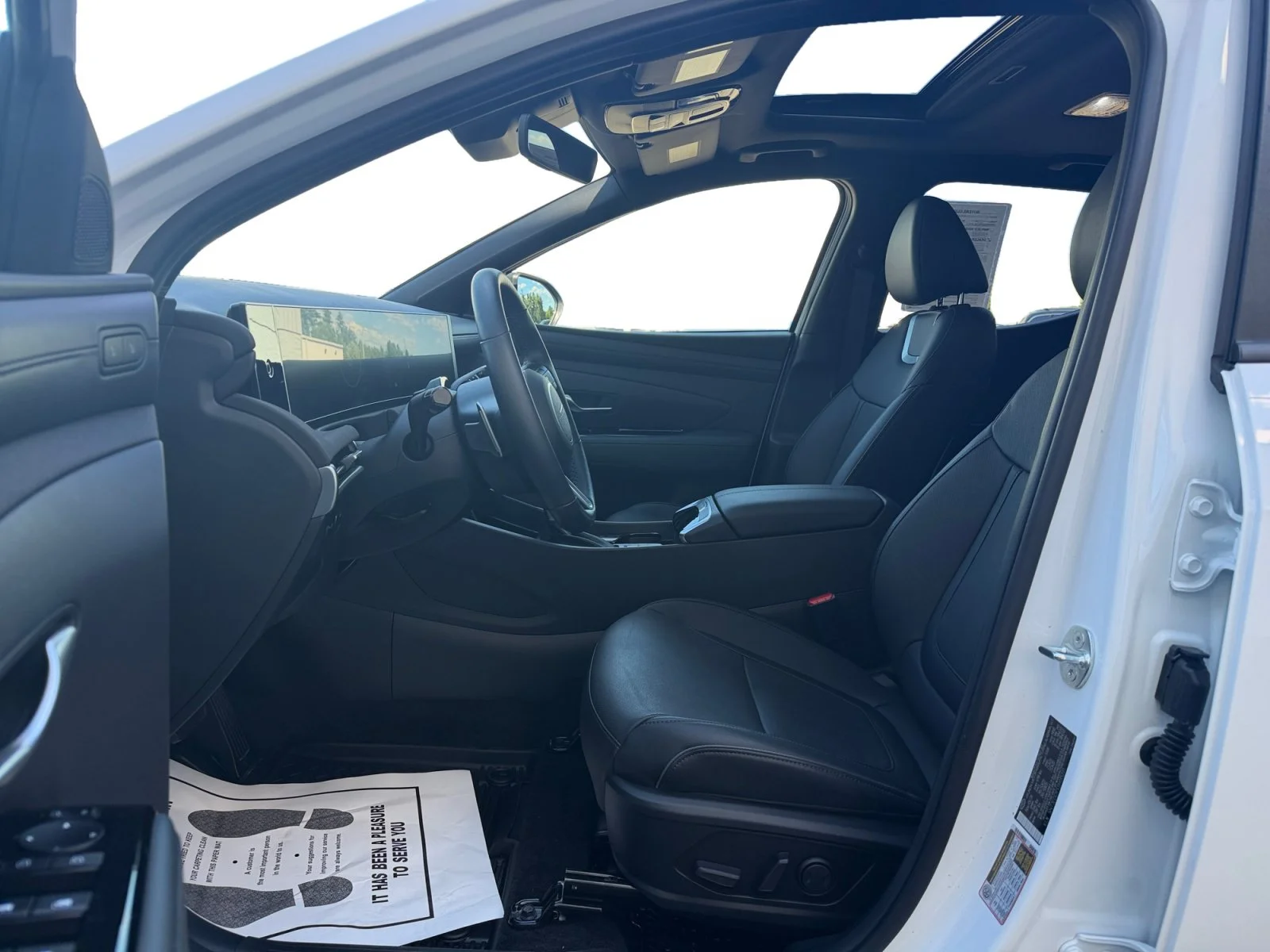 Used 2025 Atlas White Hyundai Limited image 8