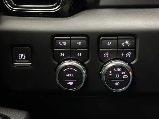 New 2026 Onyx Black GMC AT4 image 30