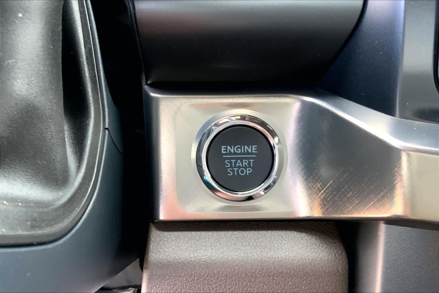 New 2026 Glacier Gray Metallic Tri-Coat Ford F-250® King Ranch® image 17