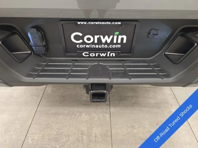 New 2026 Carbonized Gray Metallic Ford Lariat® image 18