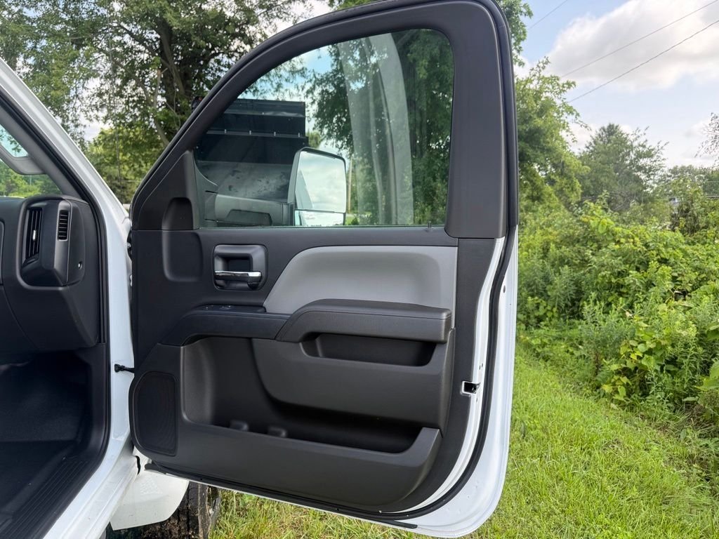 Used 2024 White Chevrolet Work Truck image 38