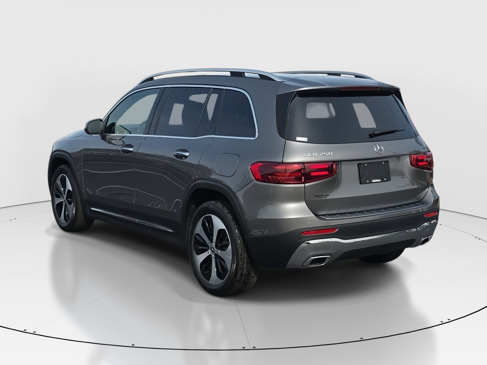 New 2026 Mountain Grey Metallic Mercedes-Benz GLB250 image 7