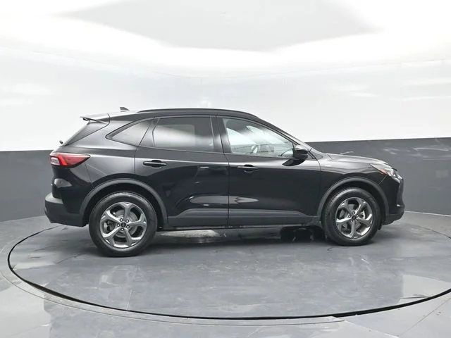 Certified Used 2025 Black Metallic Ford ST-Line Select image 33