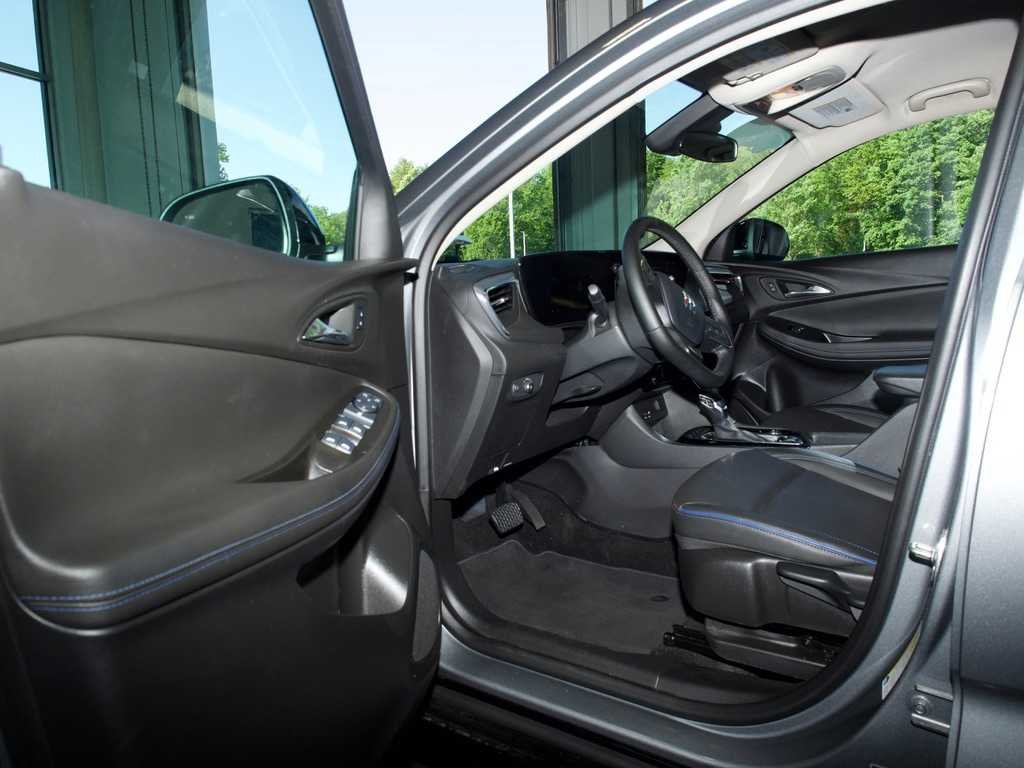 2025 Buick Encore GX Sport Touring - Photo 15