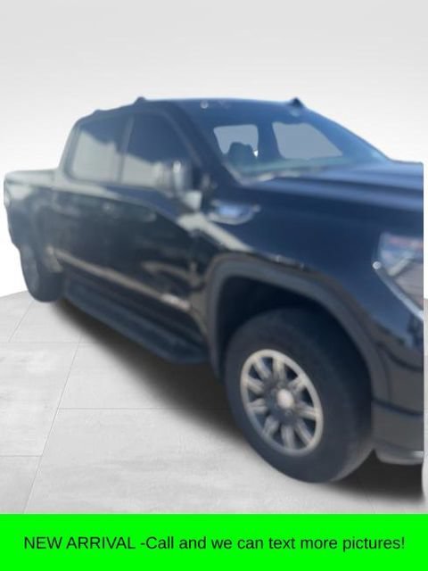 Used 2024 Onyx Black GMC AT4 image 1