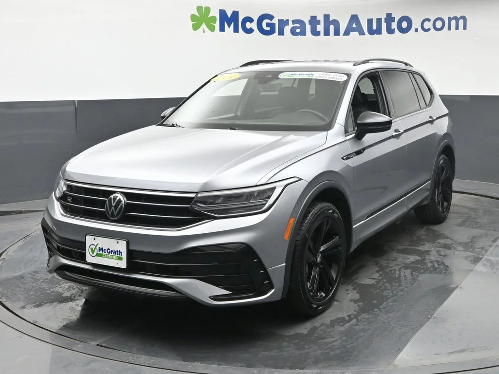 Used 2024 Silver Volkswagen 2.0T SE R-Line Black image 20
