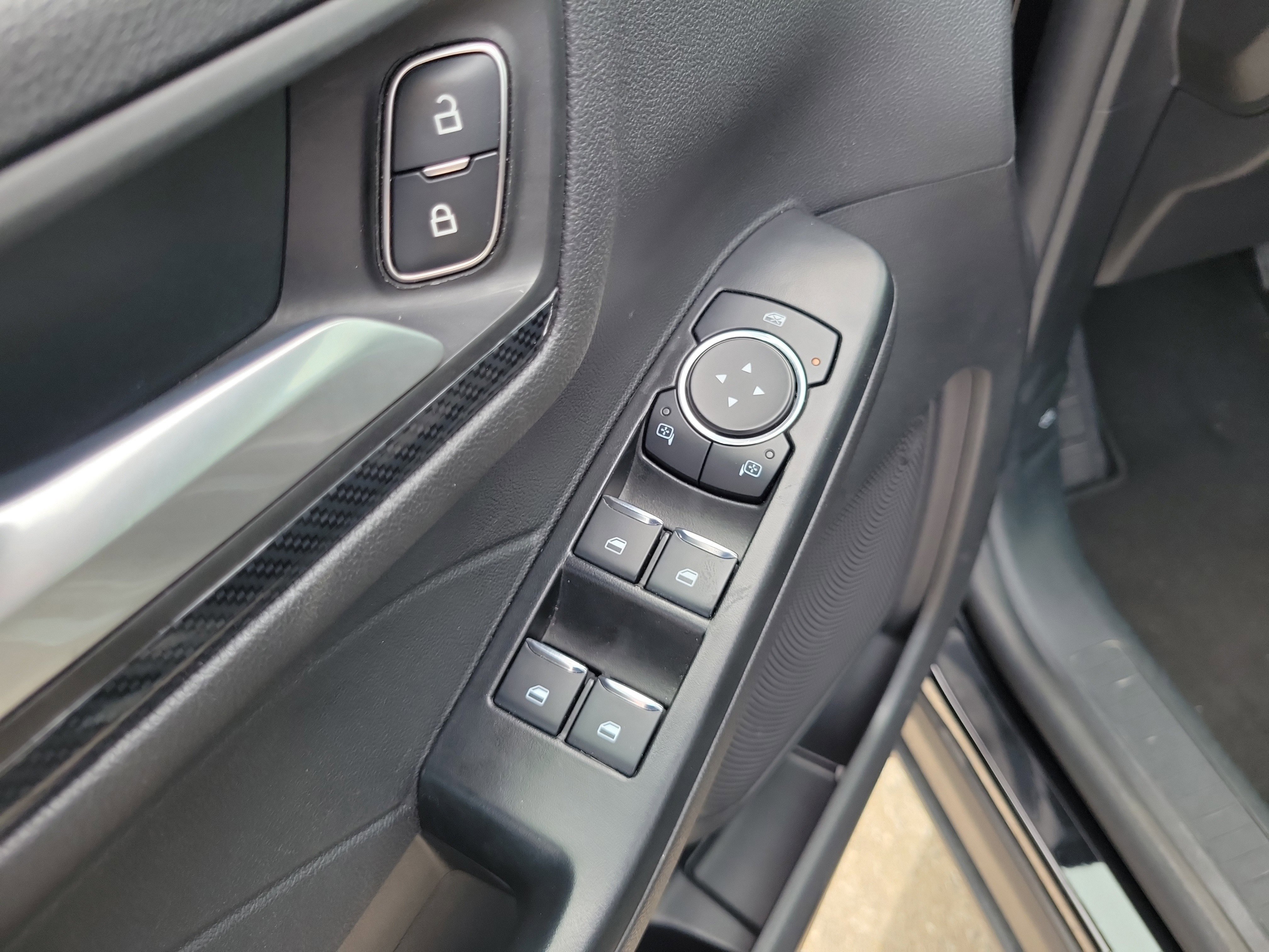 Used 2025 Black Metallic Ford ST-Line image 18