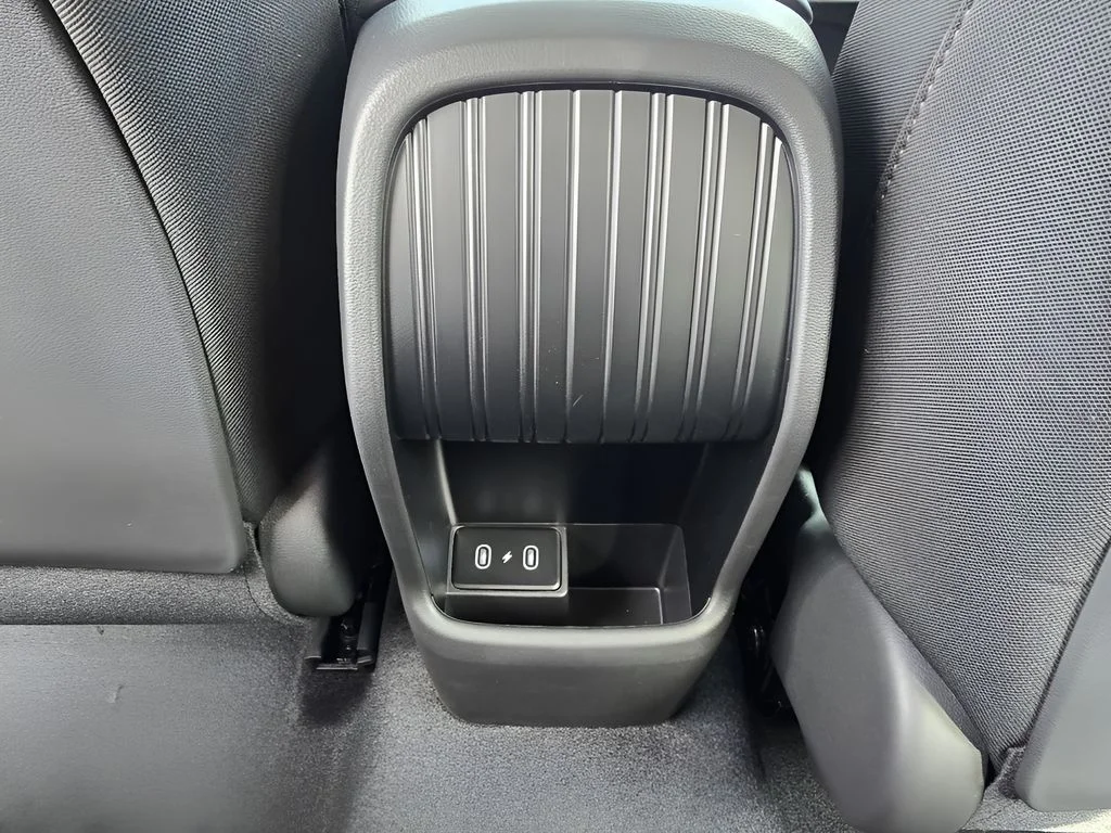 Used 2026 Atlas White Hyundai SE image 28