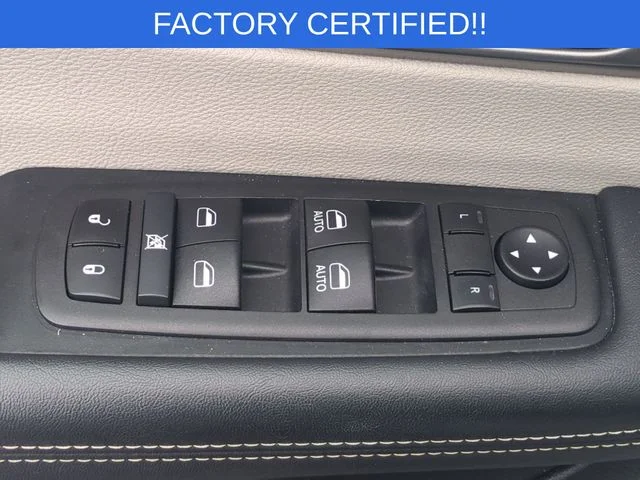 Used 2024 Silver Chrysler Touring L image 14