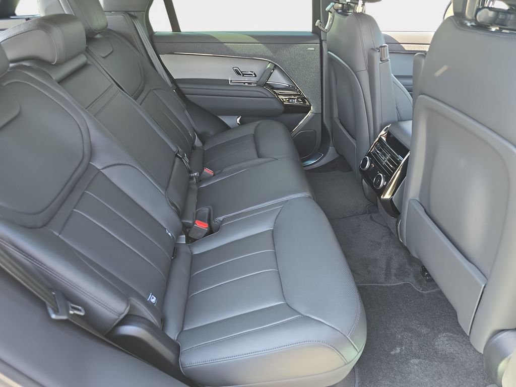 New 2026 Santorini Black Land Rover SE image 11