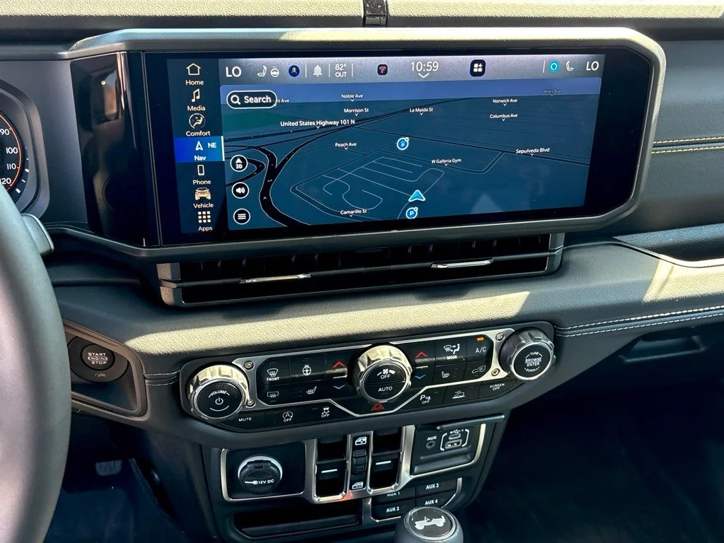 2025 Jeep Wrangler 4-Door Sahara - Photo 19