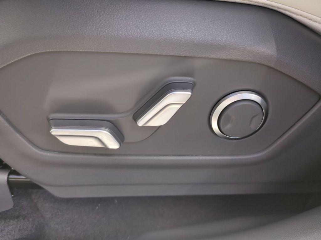 New 2027 Black Hyundai SEL image 24