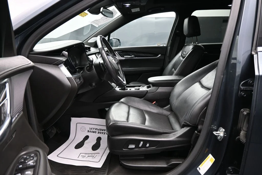 Used 2020 Gray Cadillac Premium Luxury image 9