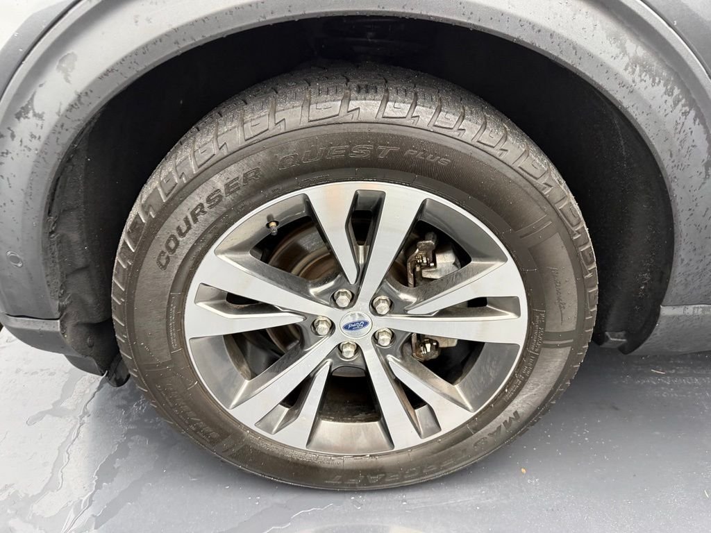 Used 2020 Gray Ford Platinum image 40