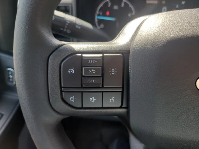 New 2026 Oxford White Ford XL image 27