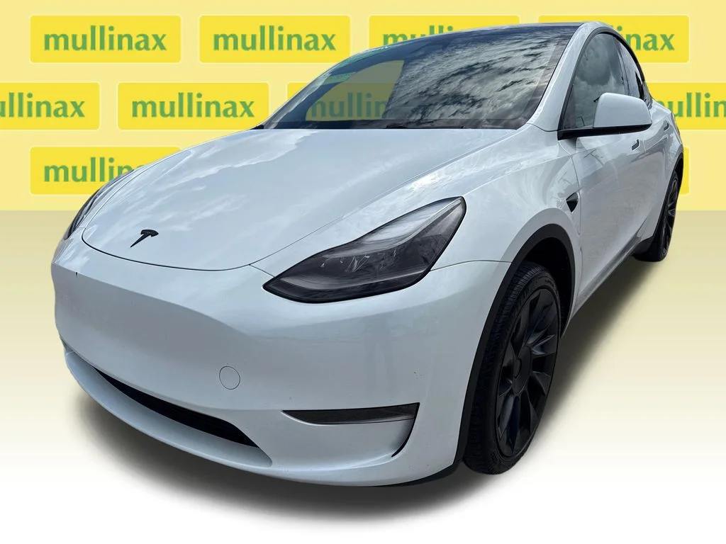 Used 2024  Tesla Long Range image 8