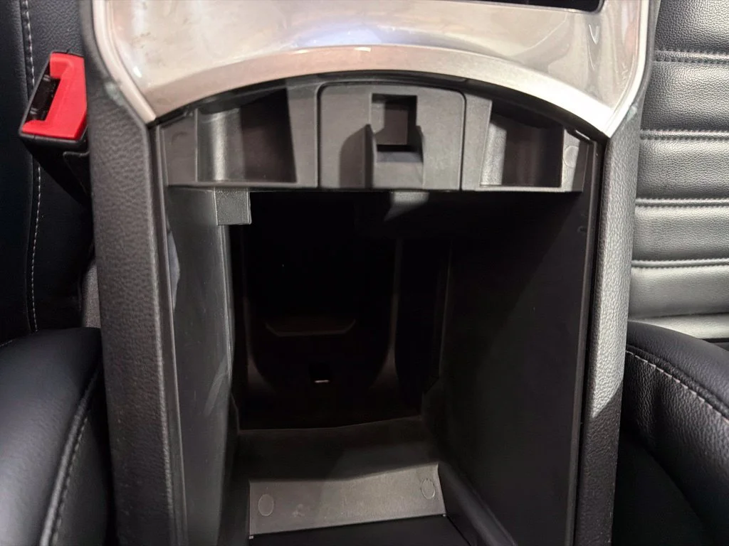 Used 2024 Oxford White Ford SEL image 30
