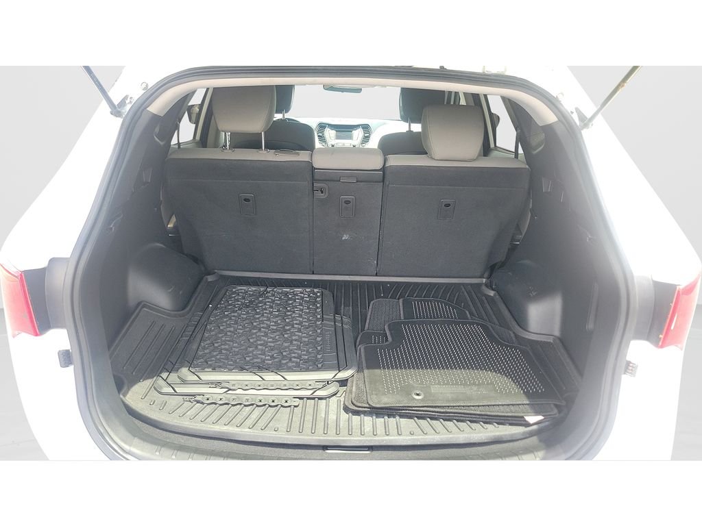 Used 2017 White Hyundai 2.4 Base image 9