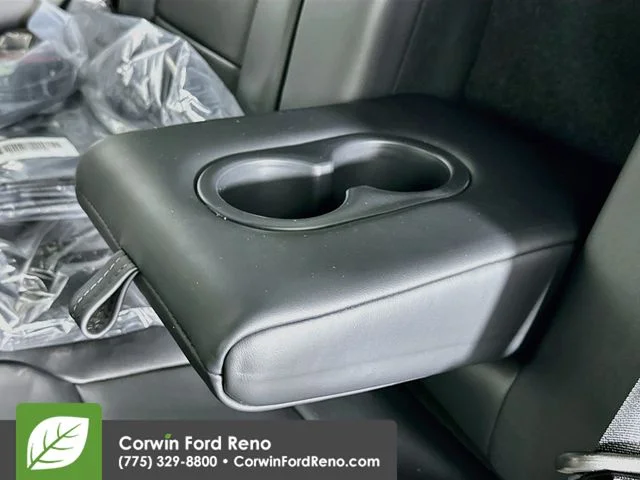 New 2026 Star White Metallic Tri-Coat Ford Platinum image 30