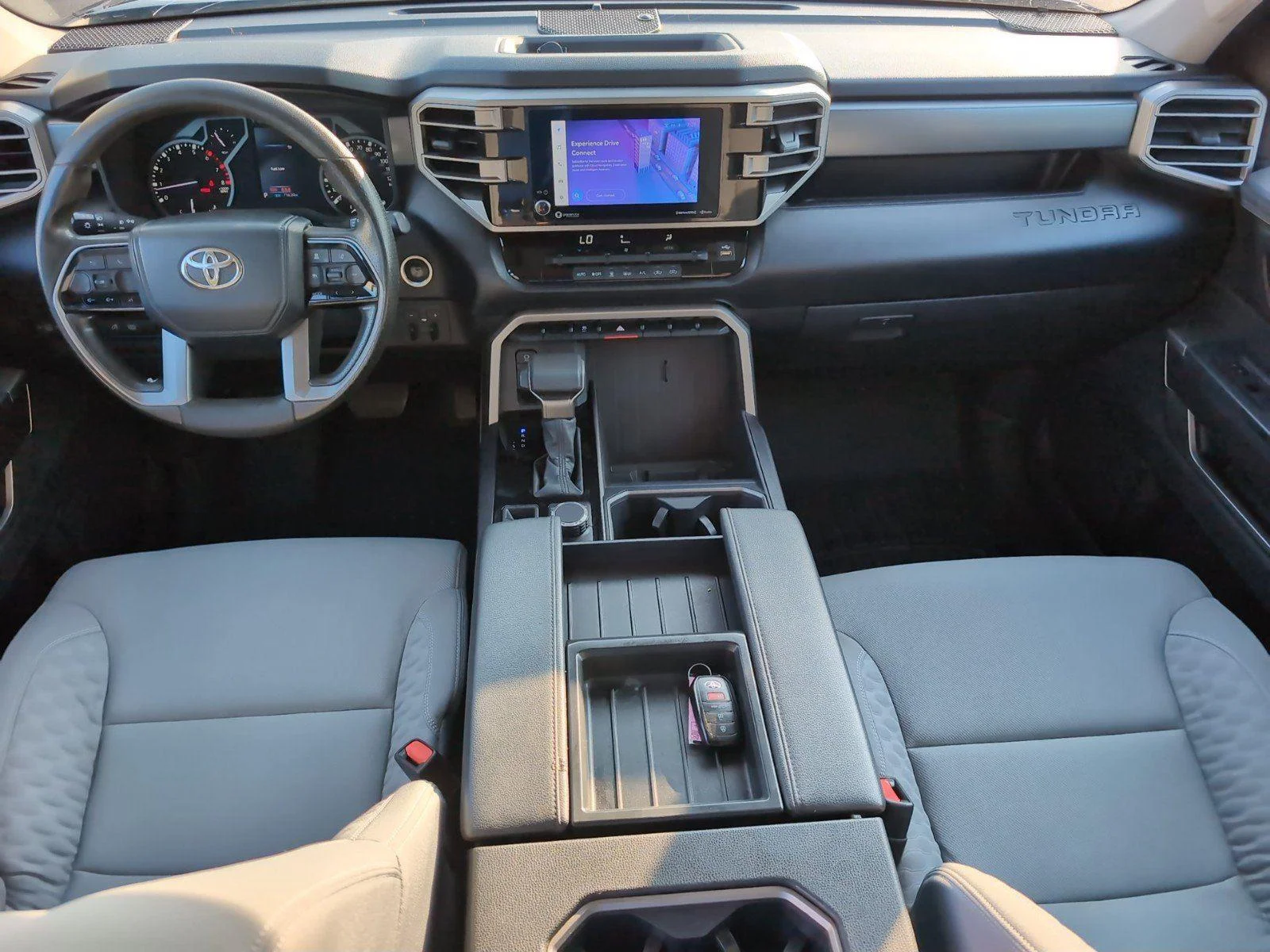 Used 2022 Midnight Black Metallic Toyota SR5 image 35