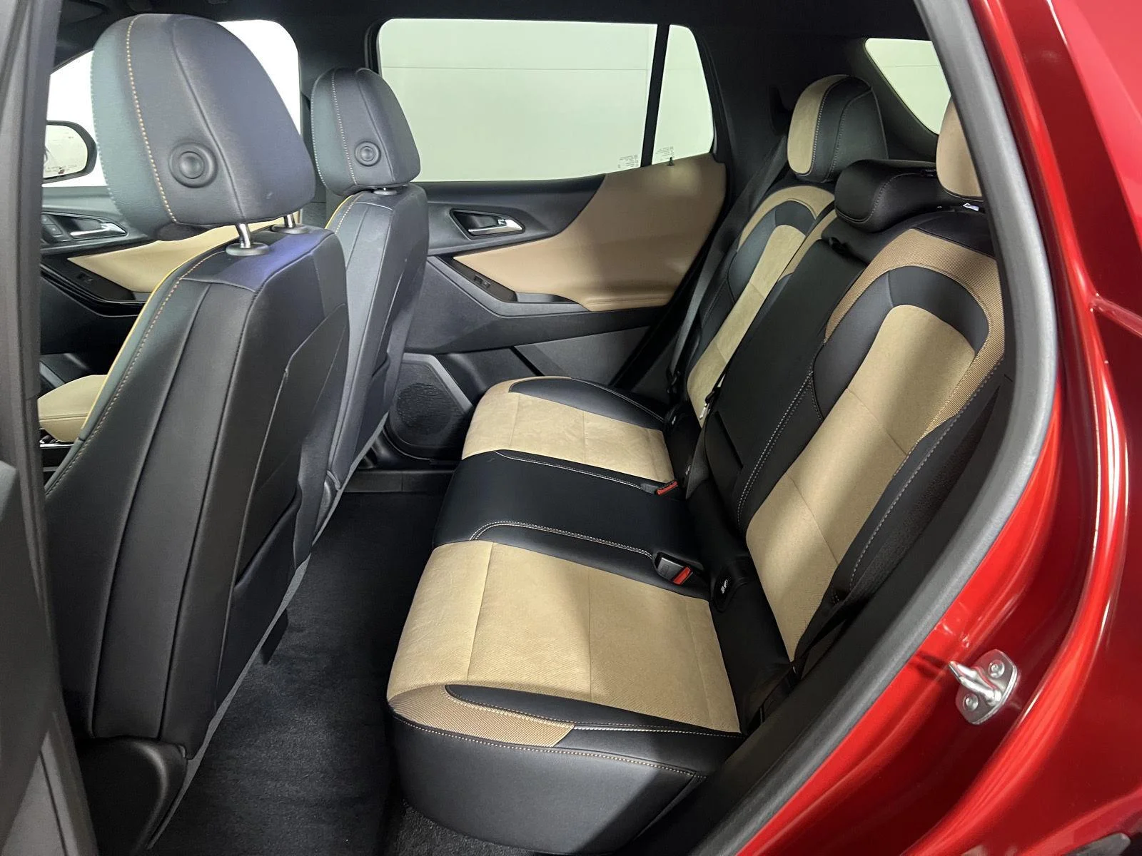 Used 2025 Radiant Red Tintcoat Chevrolet AWD ACTIV image 25