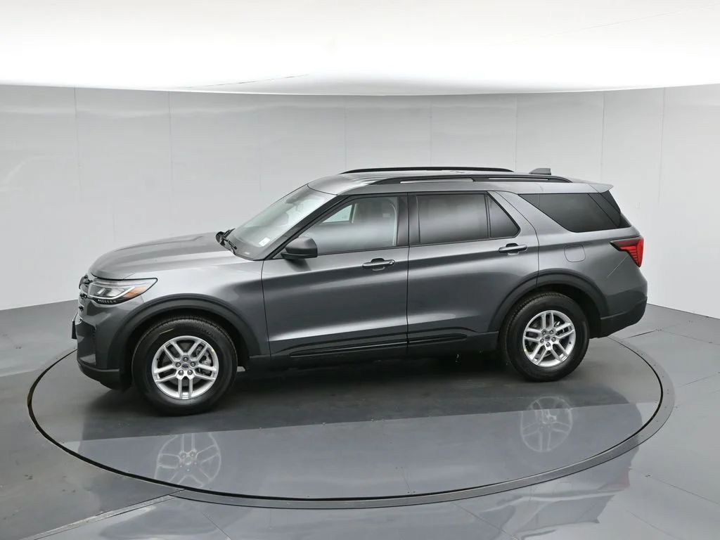 New 2026 Carbonized Gray Metallic Ford Active image 43
