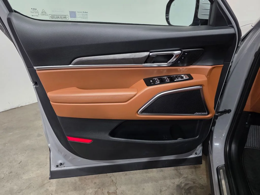 Used 2025 Gray Kia SX X-Line image 33