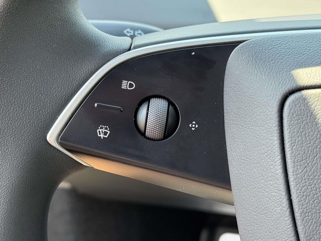 Used 2026  Tesla Premium image 19