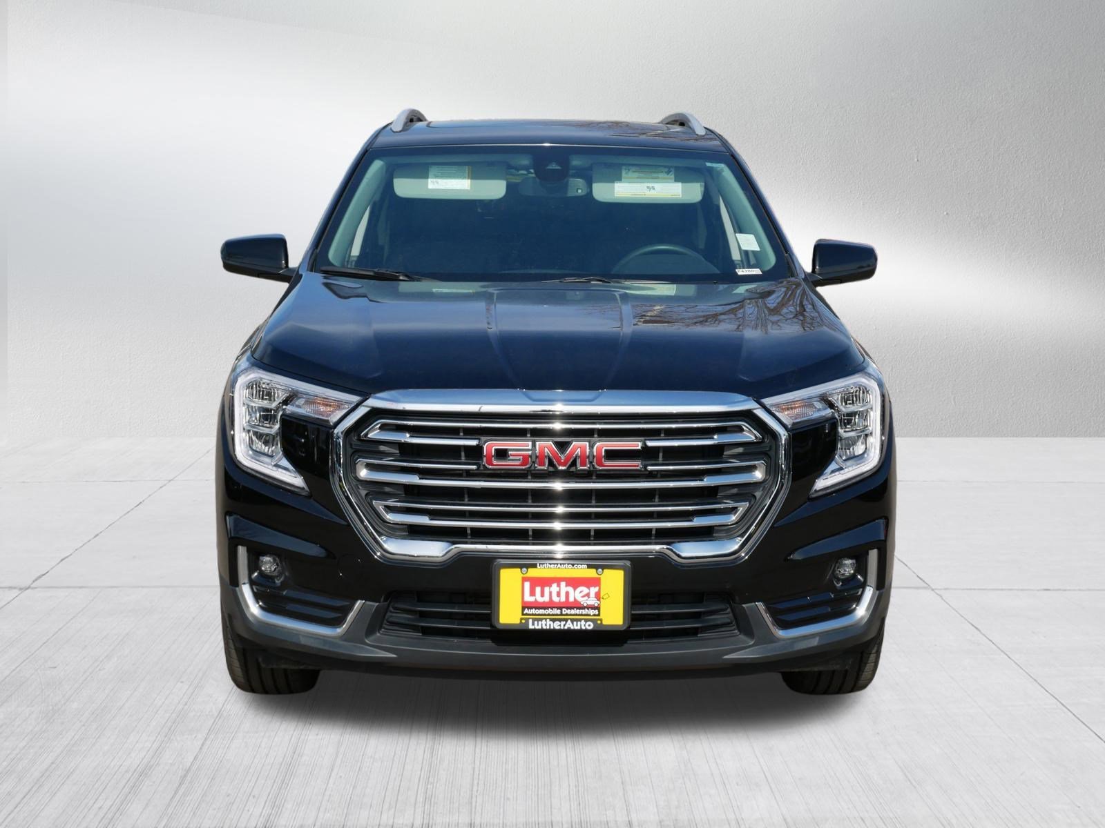 Used 2022 GMC Terrain SLT with VIN 3GKALVEV5NL314352 for sale in Brooklyn Park, Minnesota
