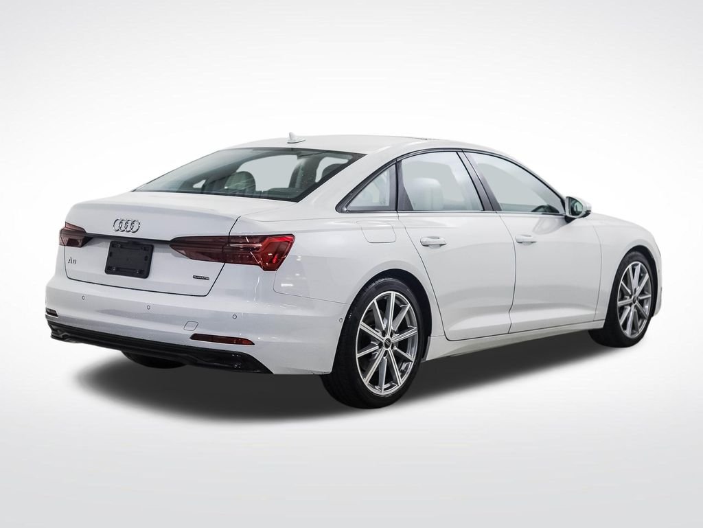 Used 2025 Glacier White Metallic Audi 45 Premium image 5