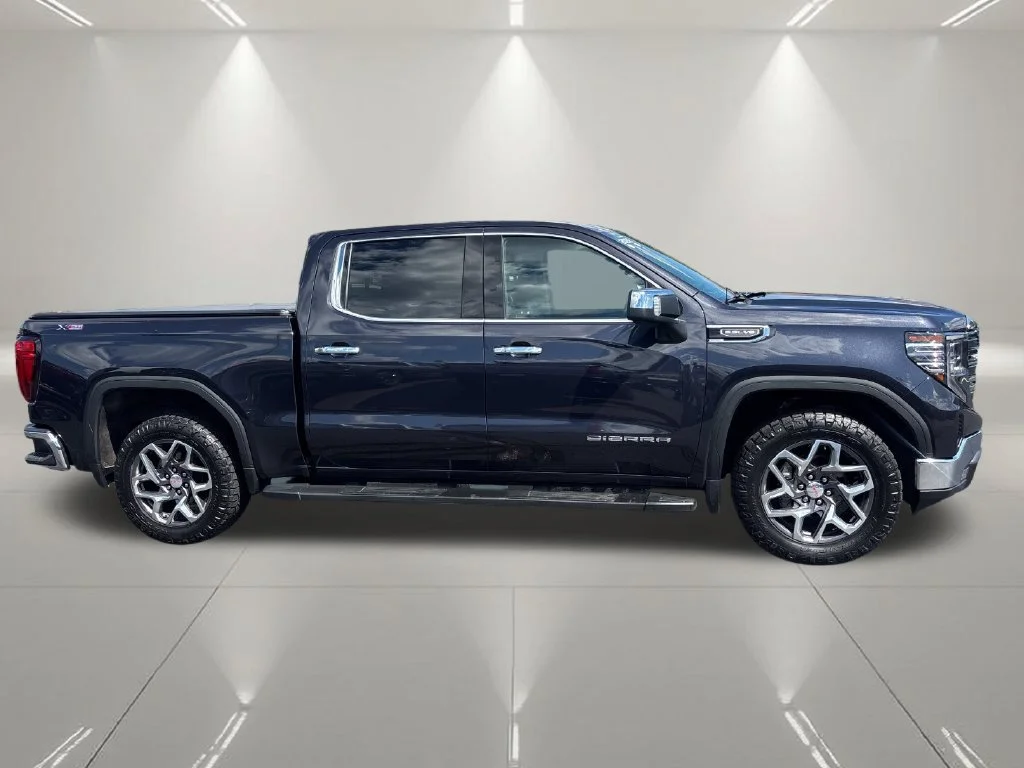 Certified Used 2022 TITANIUM RUSH METALLIC GMC SLT image 15