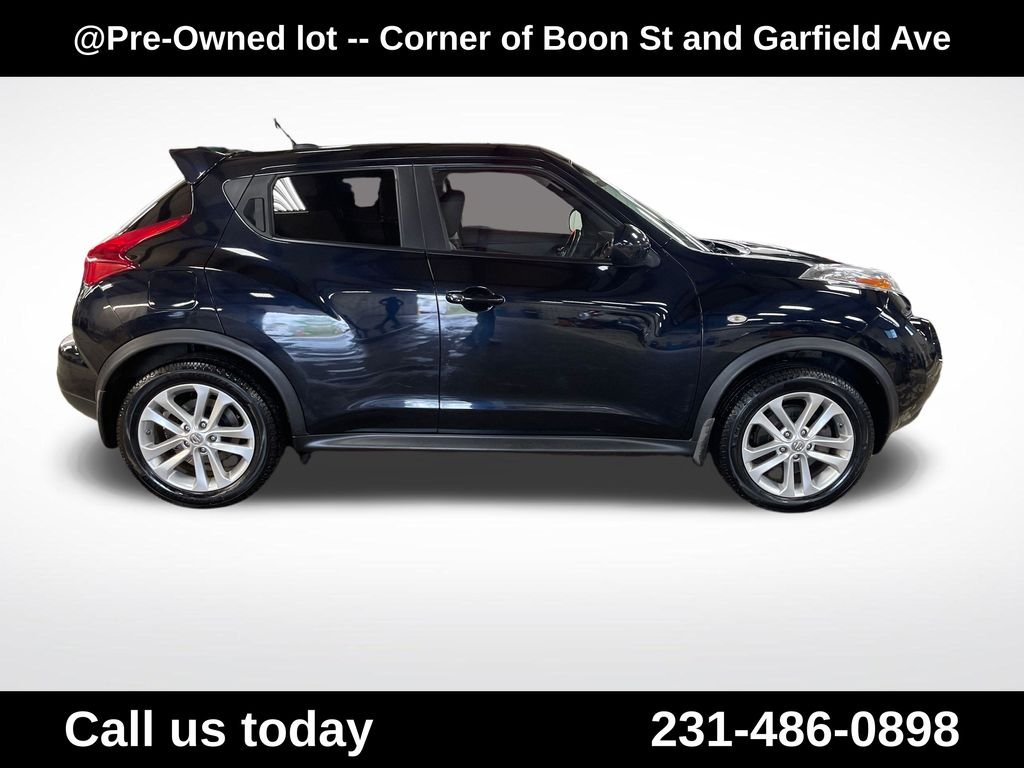 Used 2013 Black Nissan SL image 6