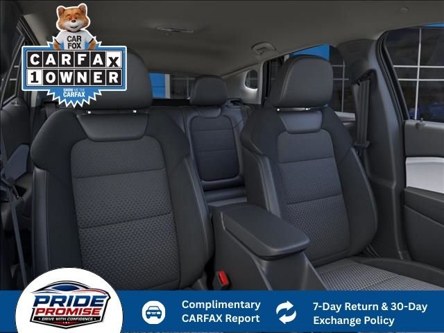 Used 2025 White Chevrolet LT image 18
