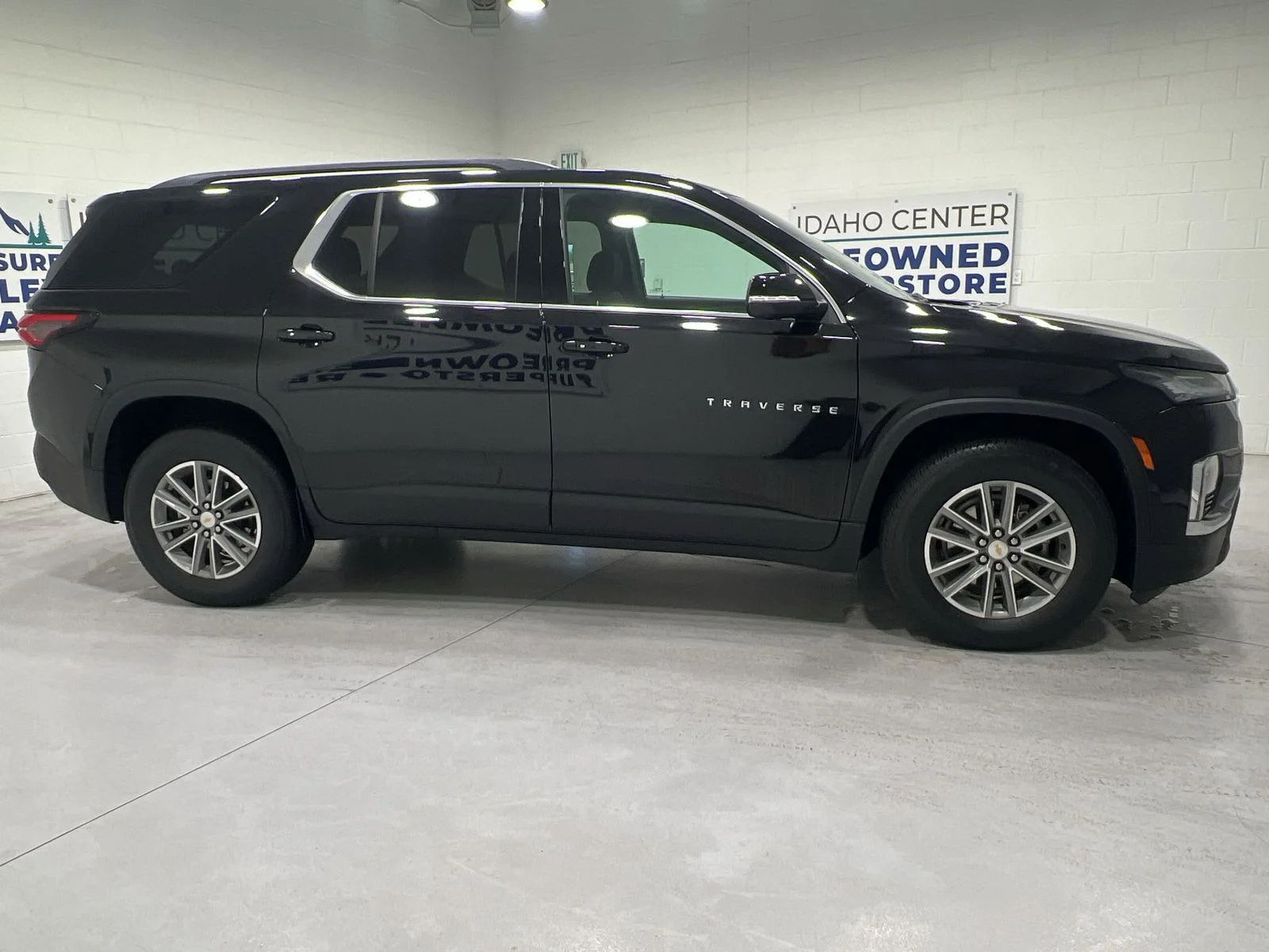 2023 Chevrolet Traverse 1LT - Photo 9